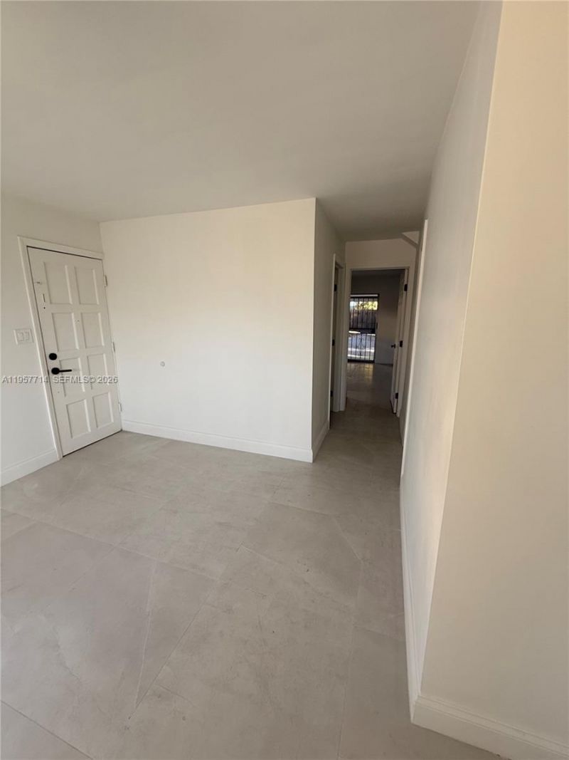 525 SW 22 Ave, Unit B, Miami, FL 33135 Photo