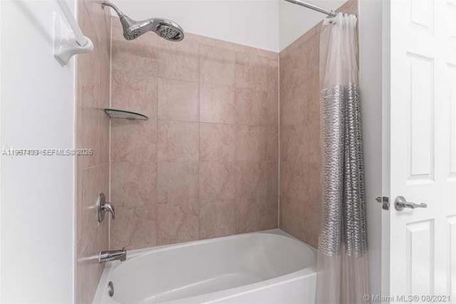 10301 W 32nd Ln, Hialeah, FL 33018 Photo