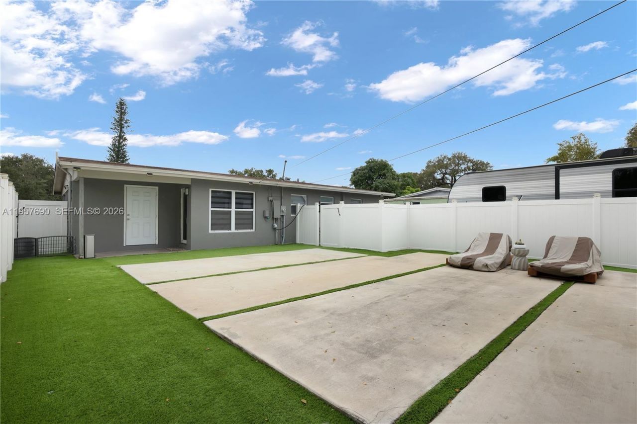 1021 SW 22nd Ave, Fort Lauderdale, FL 33312 Photo