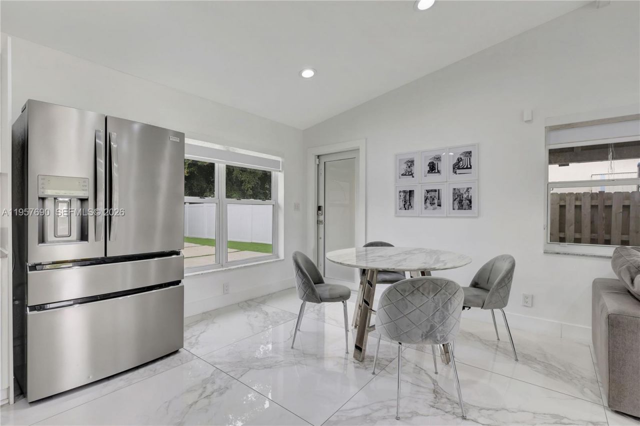 1021 SW 22nd Ave, Fort Lauderdale, FL 33312 Photo