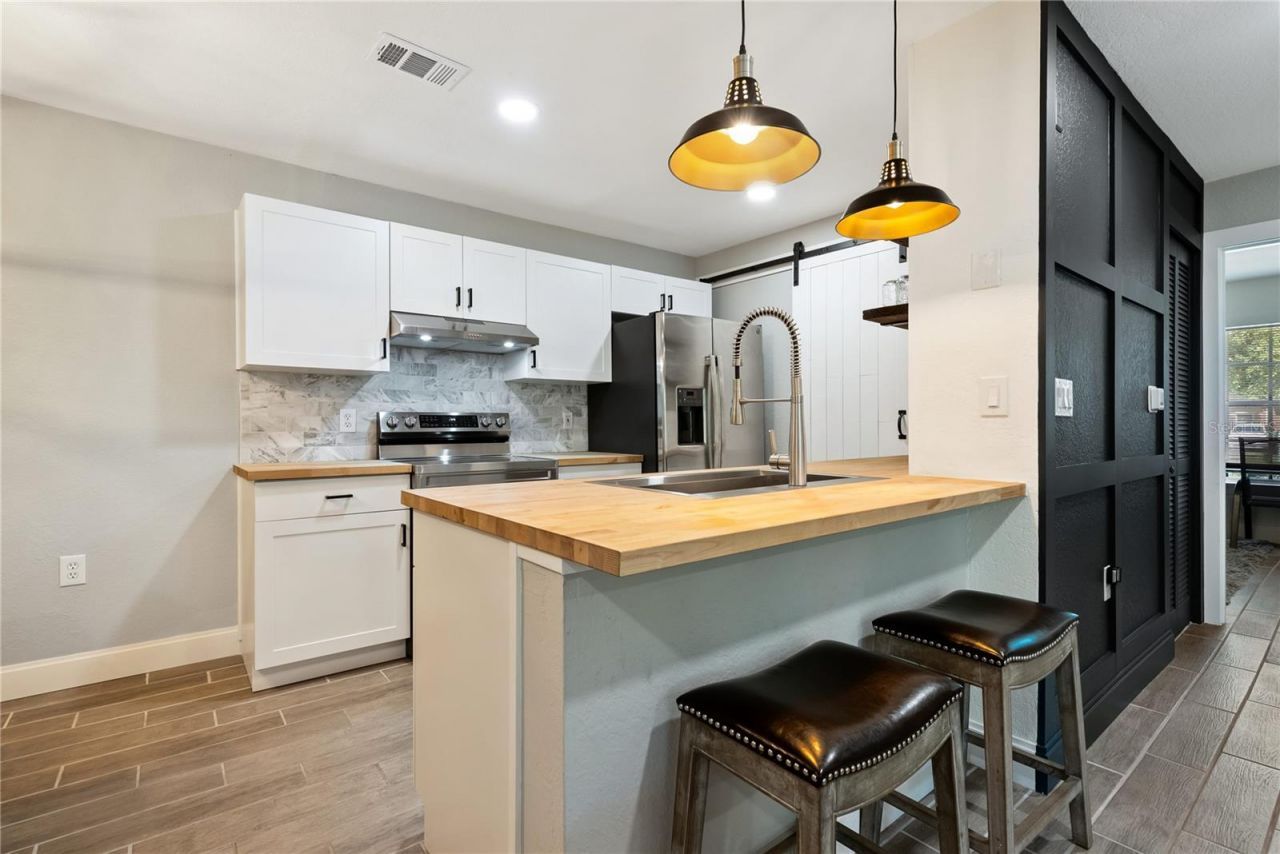 7424 Vista Way, Unit 104, Bradenton, FL 34202 Photo