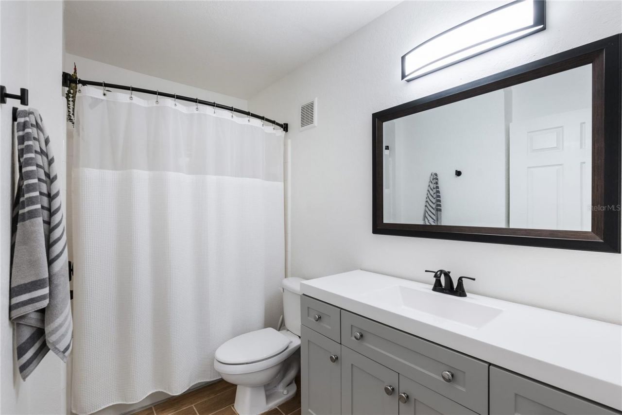 7424 Vista Way, Unit 104, Bradenton, FL 34202 Photo