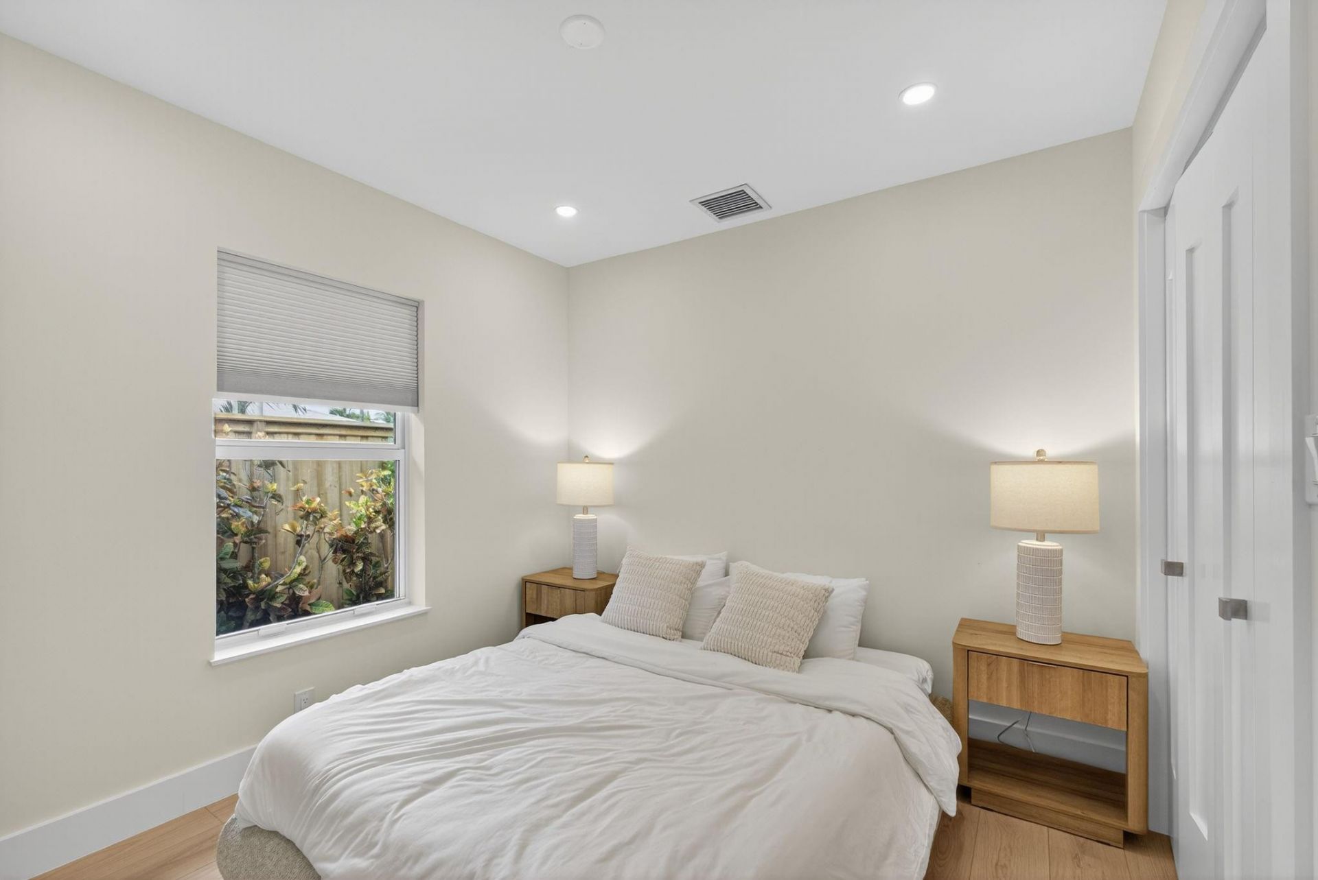 520 36th Street, West Palm Beach, FL 33407 Photo