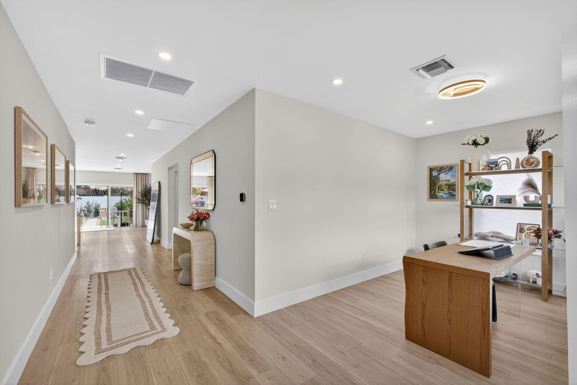 520 36th Street, West Palm Beach, FL 33407 Photo