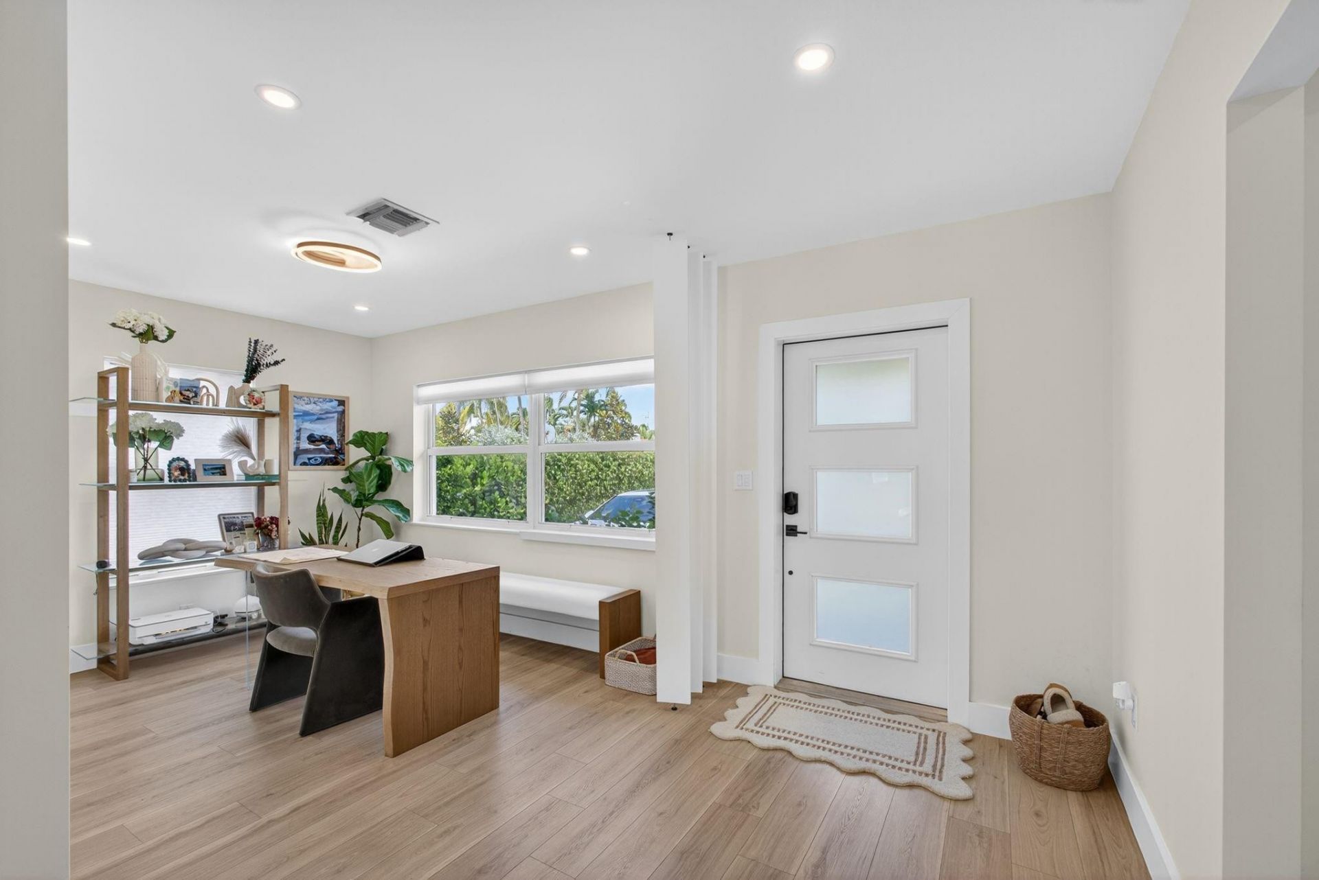 520 36th Street, West Palm Beach, FL 33407 Photo