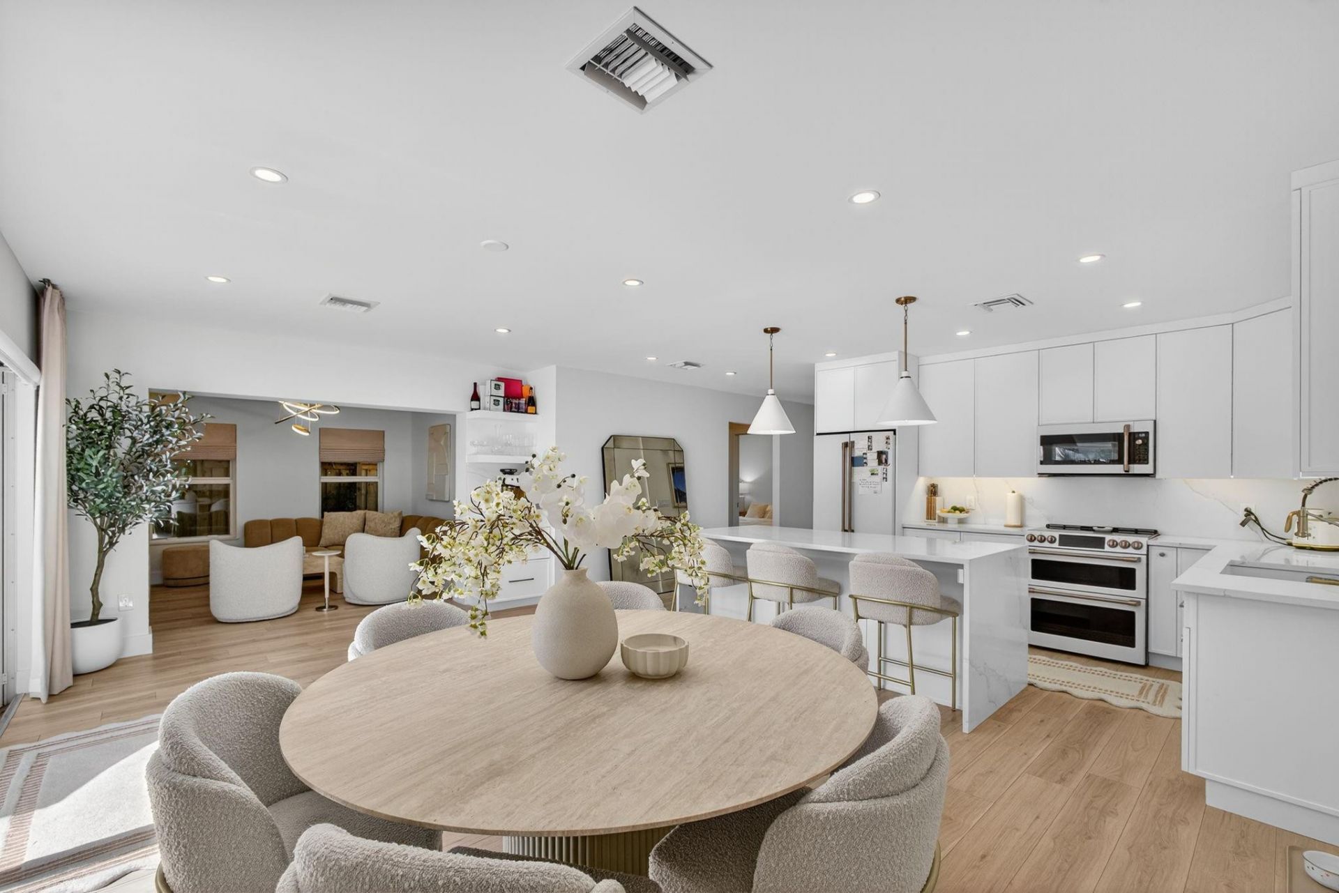 520 36th Street, West Palm Beach, FL 33407 Photo