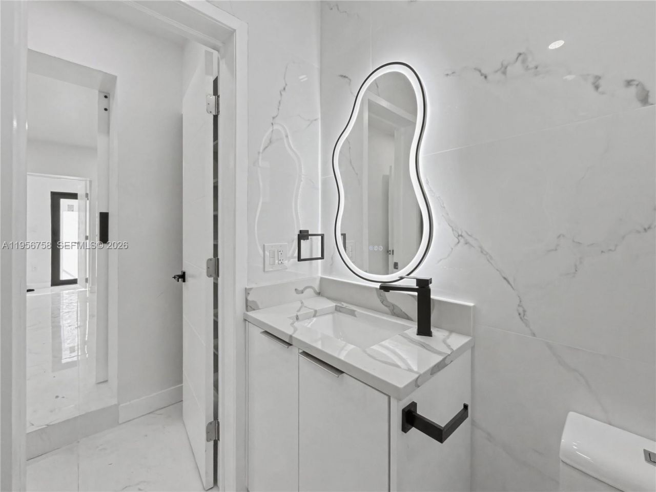 2490 SW 17th St, Miami, FL 33145 Photo