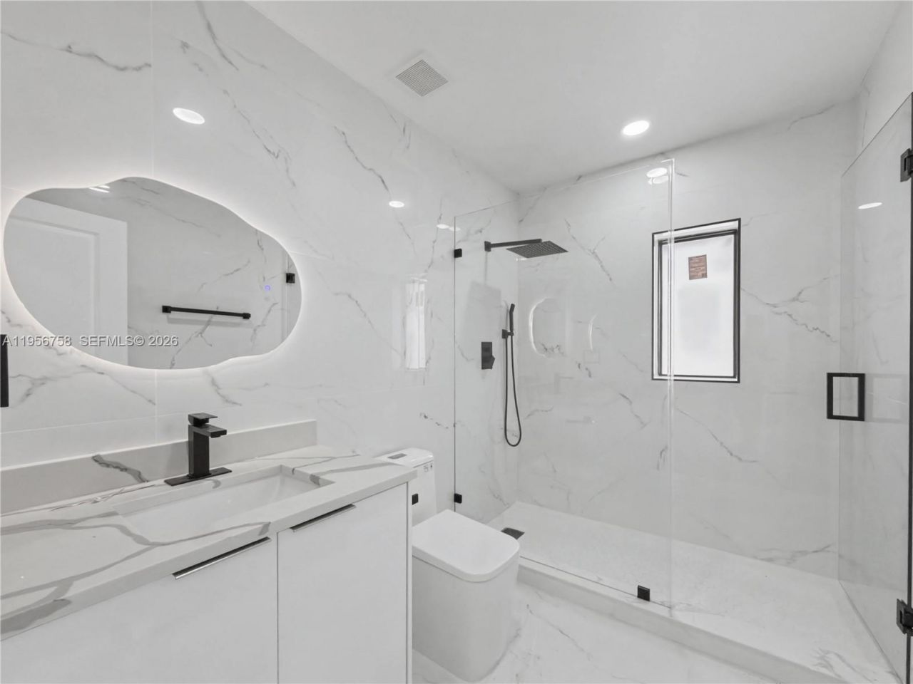 2490 SW 17th St, Miami, FL 33145 Photo