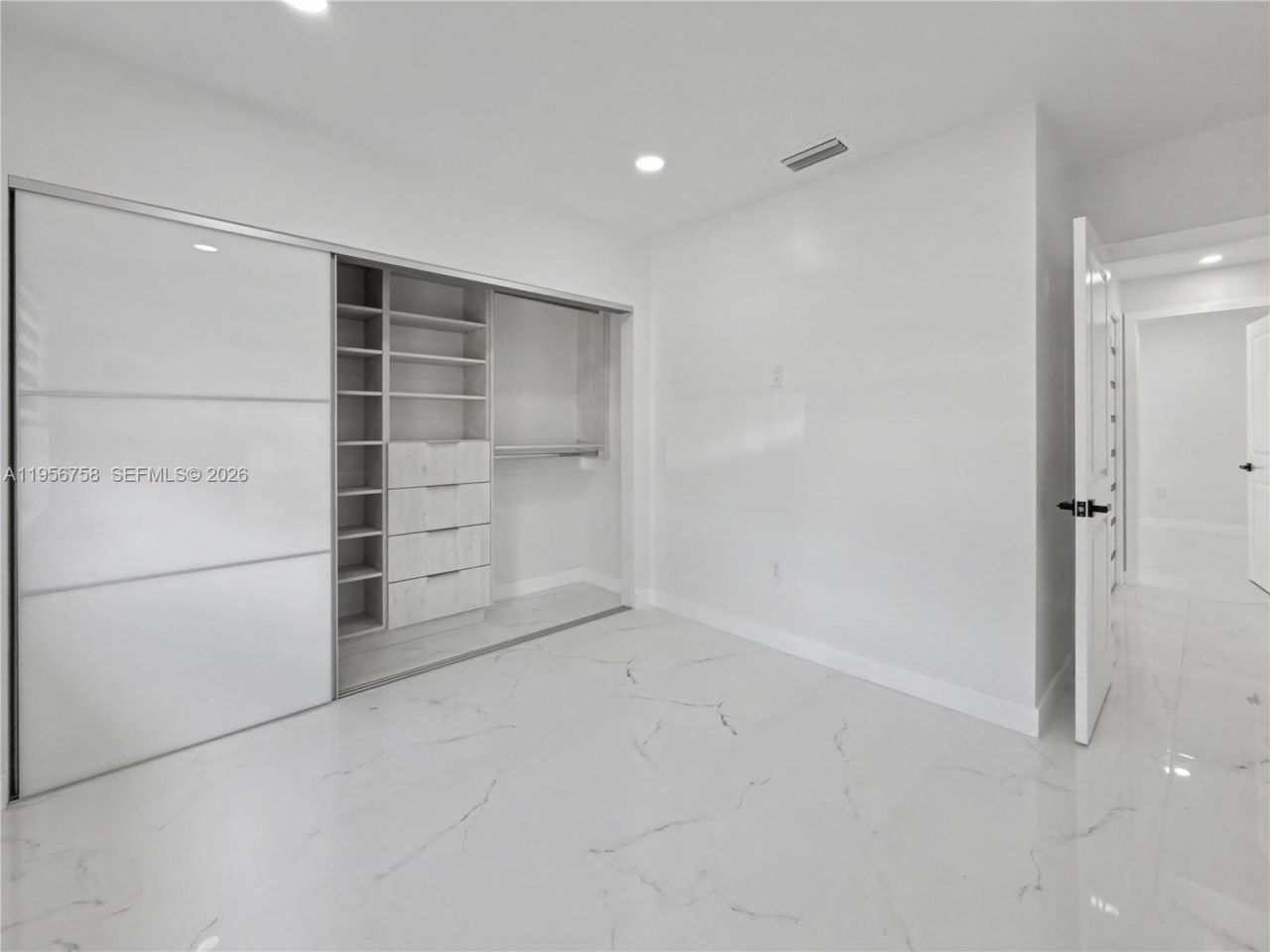 2490 SW 17th St, Miami, FL 33145 Photo