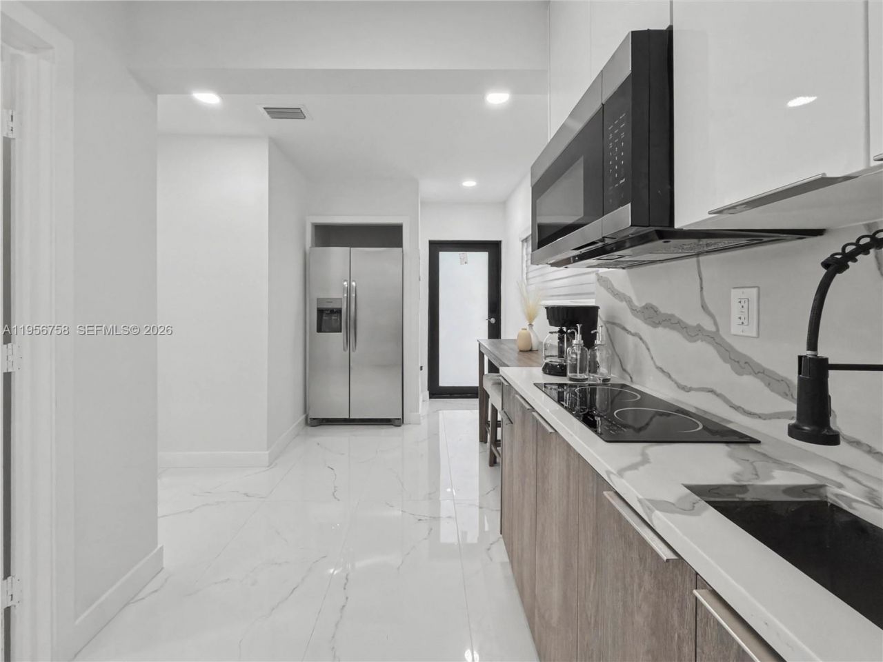 2490 SW 17th St, Miami, FL 33145 Photo