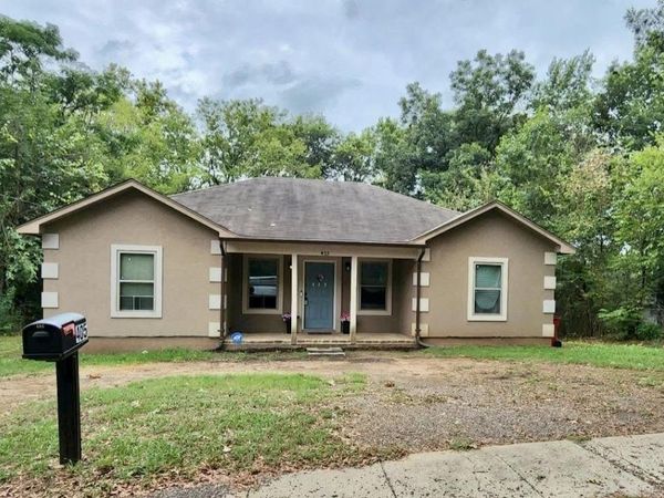 405 W Valley Street, Morrilton, AR 72110