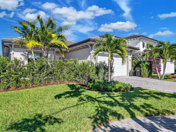 3089 Bellflower Circle, West Palm Beach, FL 33401