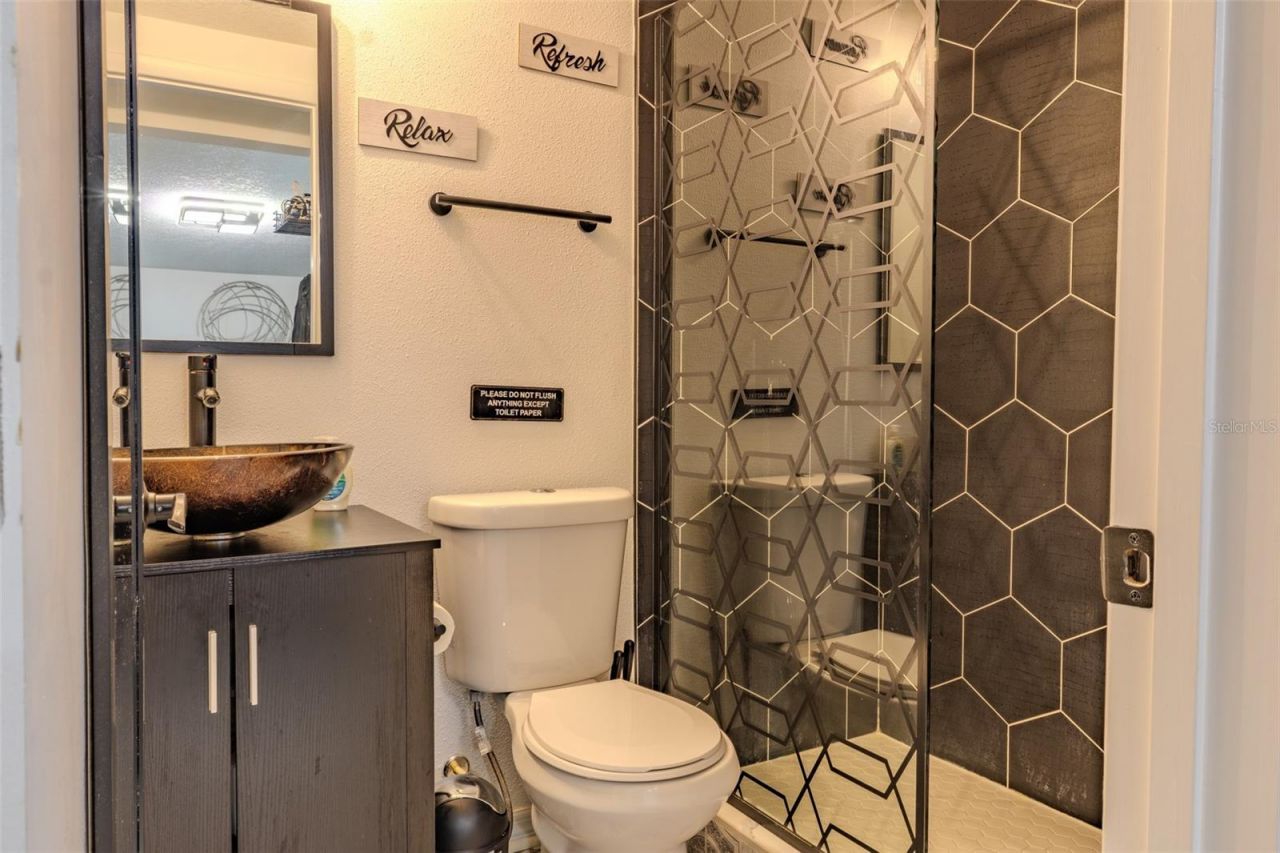 11608 N Boulevard, Tampa, FL 33612 Photo