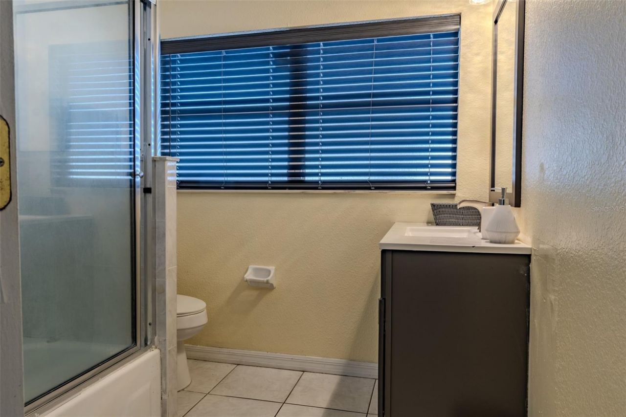 11608 N Boulevard, Tampa, FL 33612 Photo