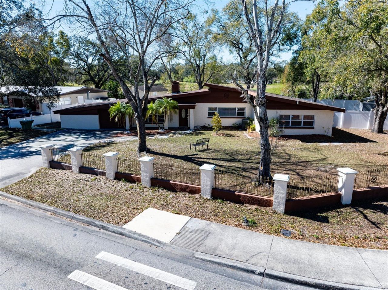 11608 N Boulevard, Tampa, FL 33612 Photo