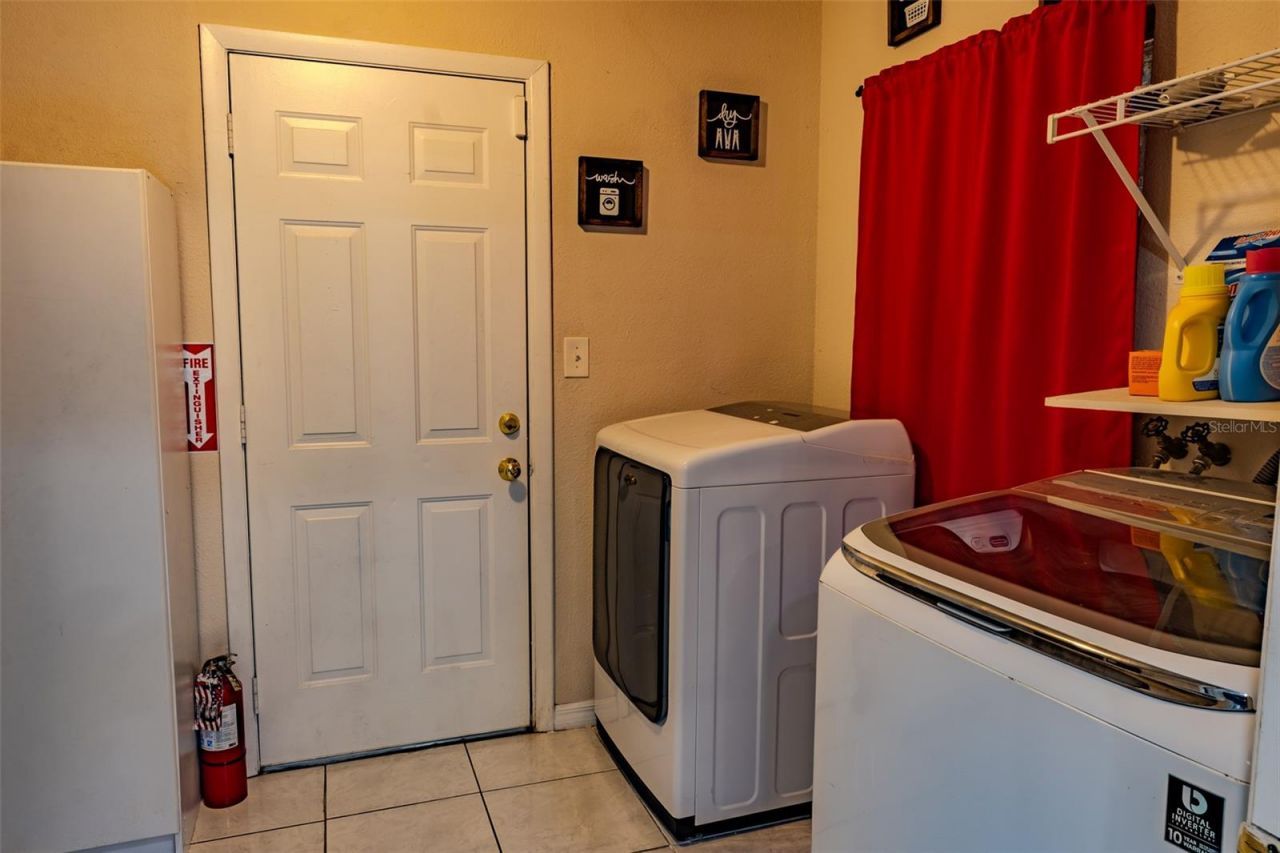 11608 N Boulevard, Tampa, FL 33612 Photo