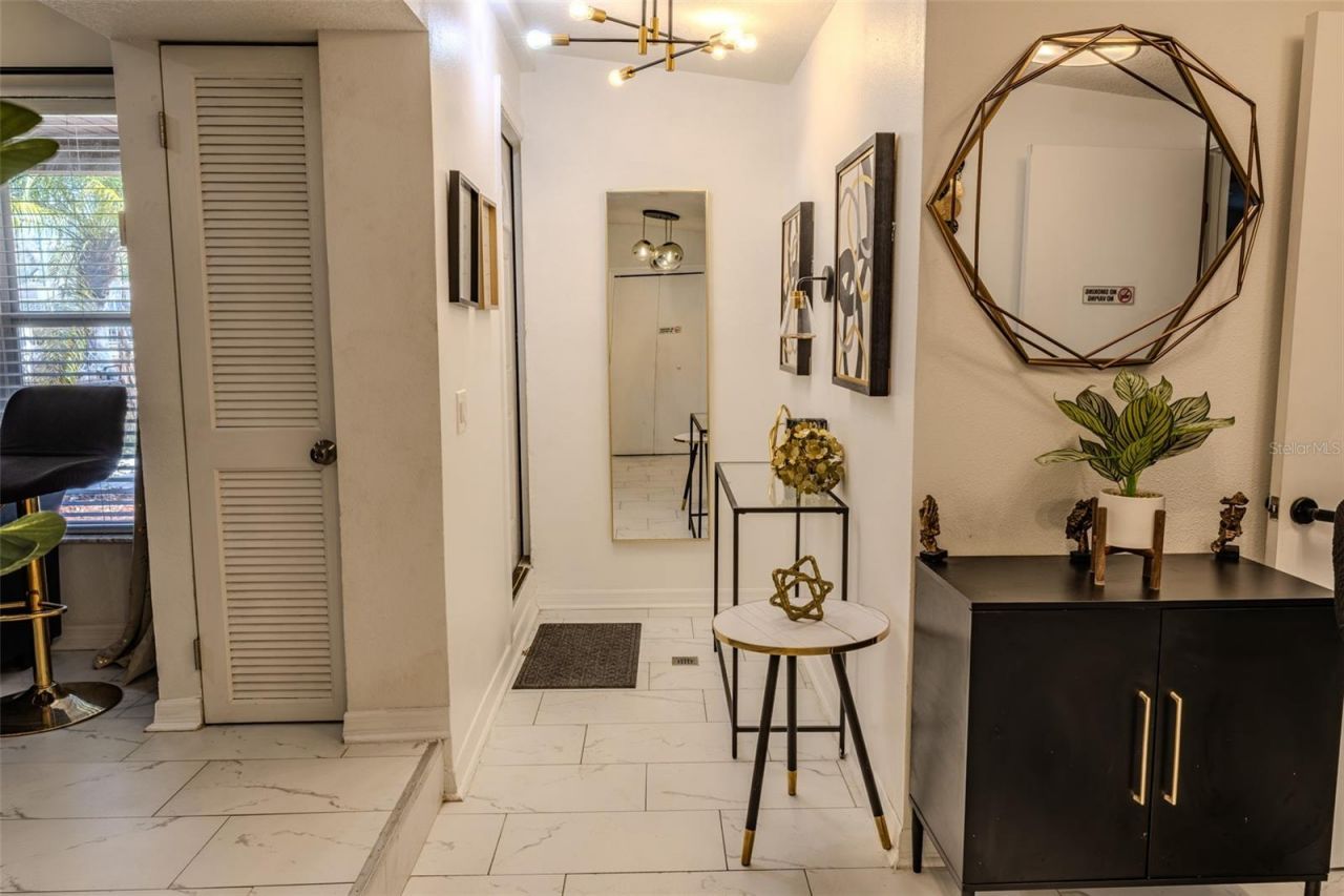 11608 N Boulevard, Tampa, FL 33612 Photo