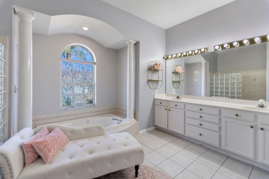 9050 Callaway Drive, Trinity, FL 34655 Photo