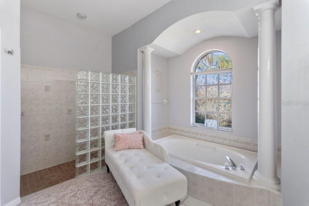 9050 Callaway Drive, Trinity, FL 34655 Photo