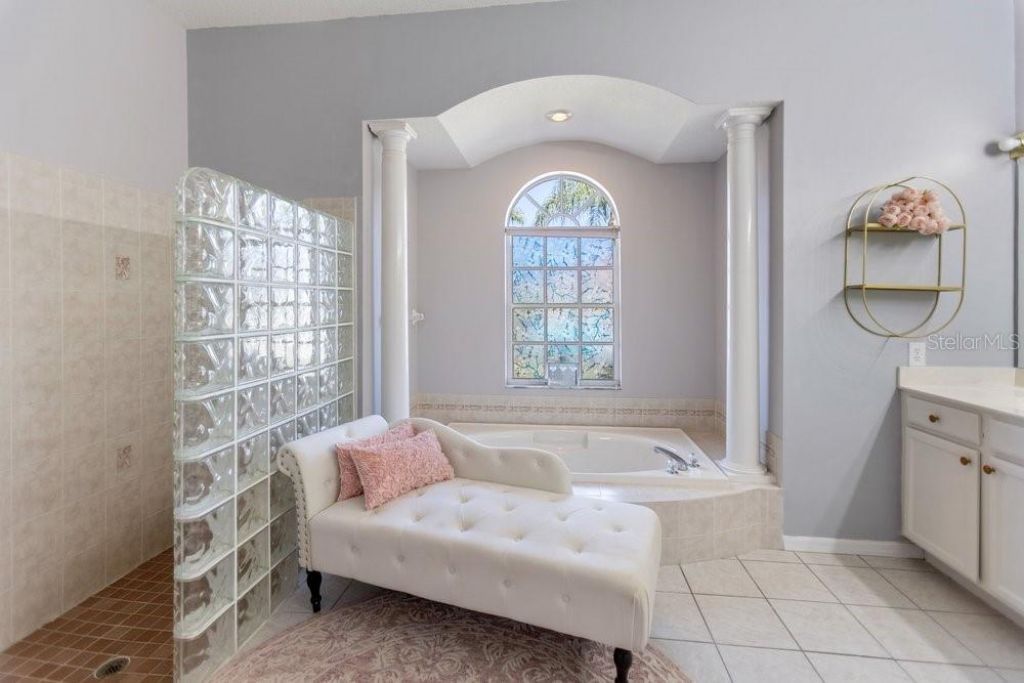 9050 Callaway Drive, Trinity, FL 34655 Photo