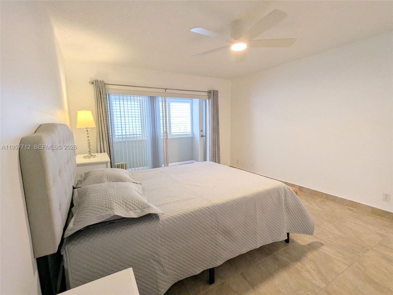 330 SE 2nd St , Unit 102E, Hallandale Beach, FL 33009 Photo