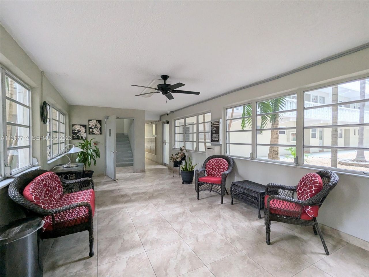 330 SE 2nd St , Unit 102E, Hallandale Beach, FL 33009 Photo