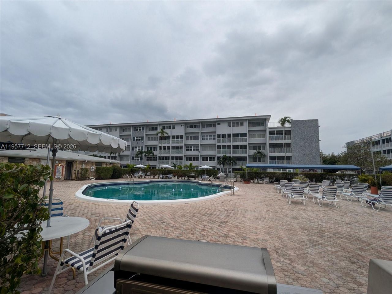 330 SE 2nd St , Unit 102E, Hallandale Beach, FL 33009 Photo