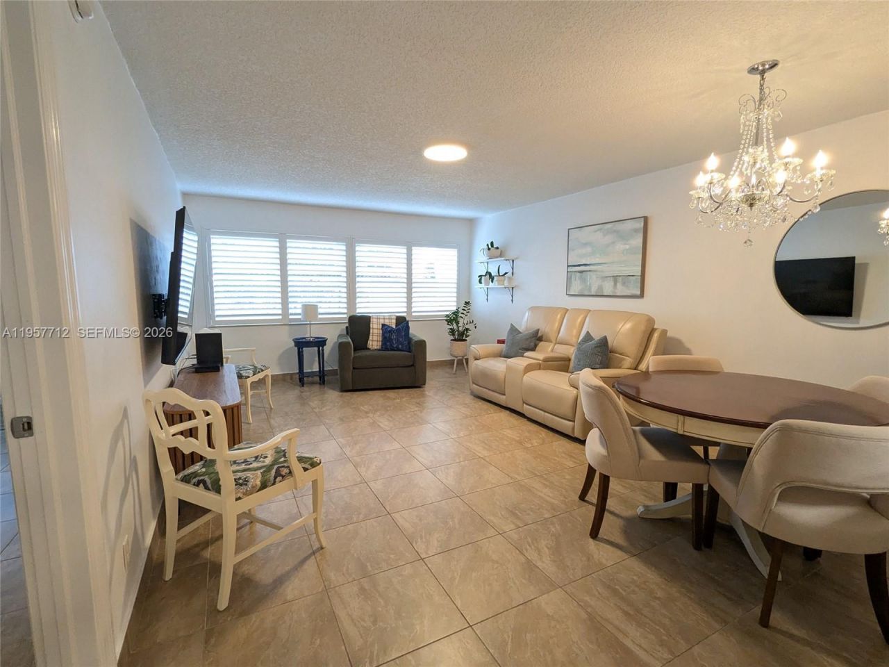 330 SE 2nd St , Unit 102E, Hallandale Beach, FL 33009 Photo