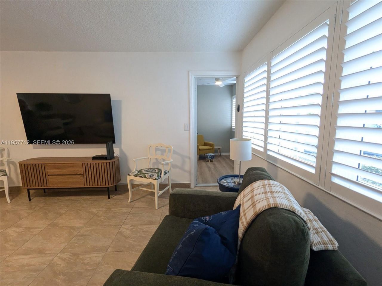 330 SE 2nd St , Unit 102E, Hallandale Beach, FL 33009 Photo