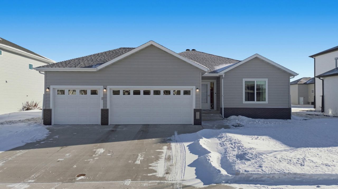 3724 49th Street S Fargo, ND 58104