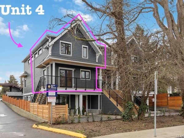 1789 Emerson St, Unit 4, Victoria, BC V8R 2C2