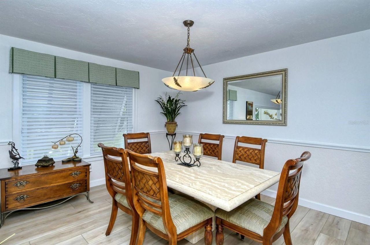 6047 E Peppertree Way, Unit 224, Sarasota, FL 34242 Photo