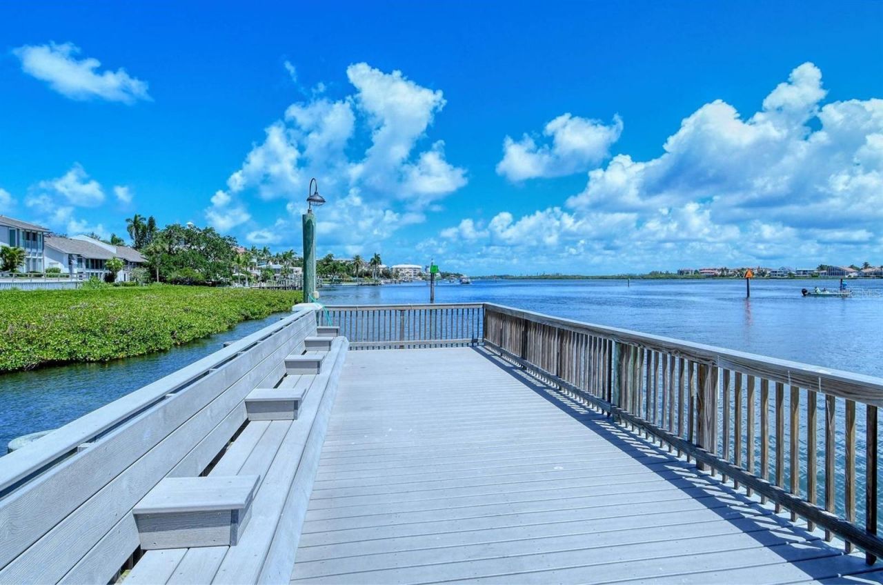 6047 E Peppertree Way, Unit 224, Sarasota, FL 34242 Photo