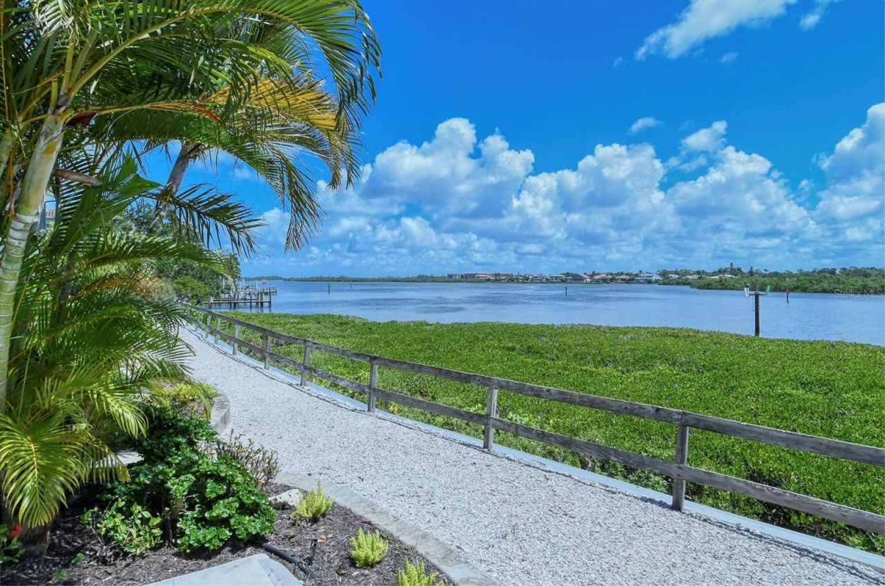 6047 E Peppertree Way, Unit 224, Sarasota, FL 34242 Photo