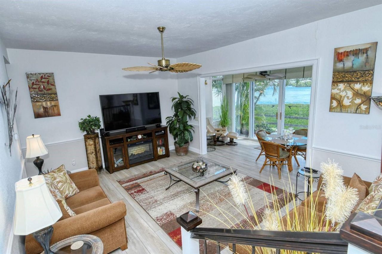 6047 E Peppertree Way, Unit 224, Sarasota, FL 34242 Photo