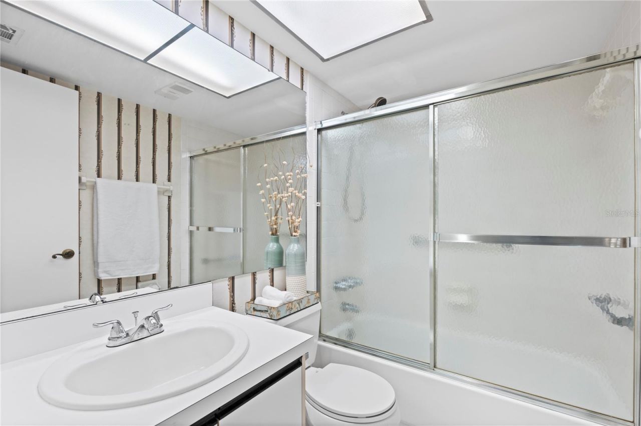 435 30th Avenue W, Unit D314, Bradenton, FL 34205 Photo