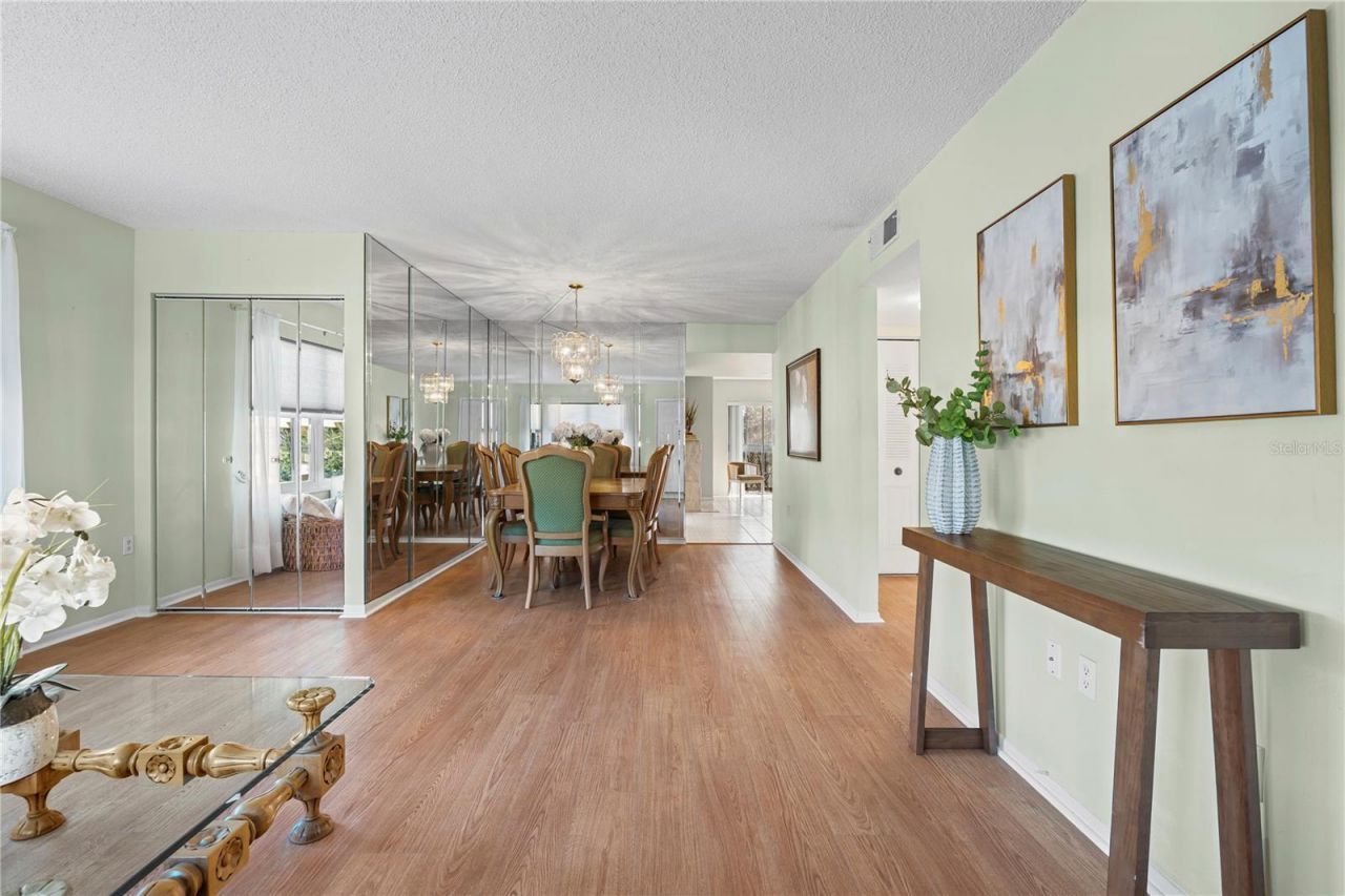 435 30th Avenue W, Unit D314, Bradenton, FL 34205 Photo