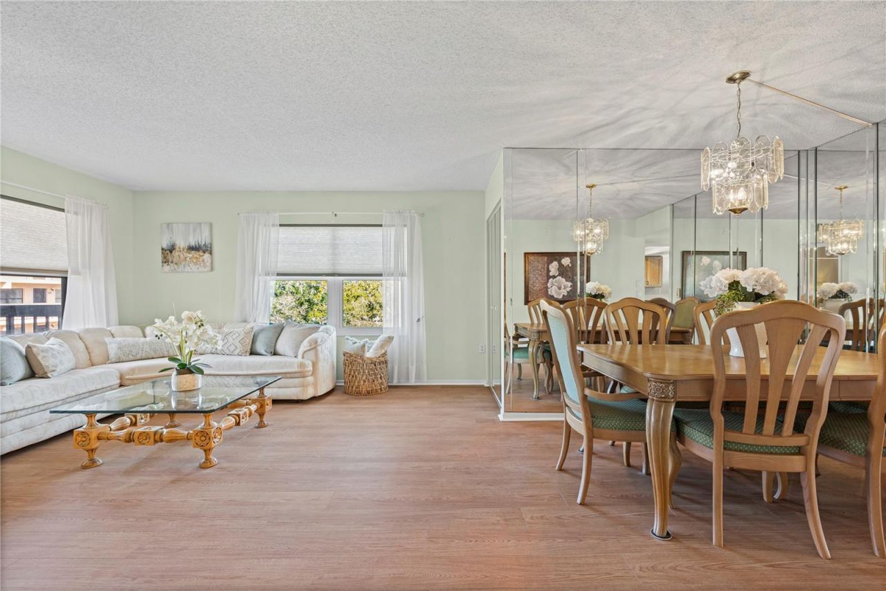 435 30th Avenue W, Unit D314, Bradenton, FL 34205 Photo