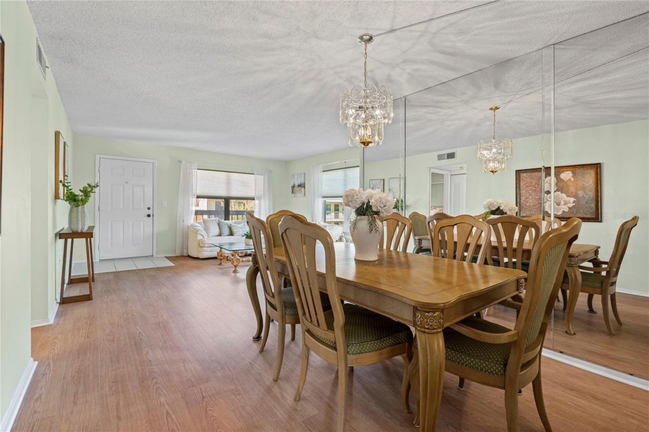 435 30th Avenue W, Unit D314, Bradenton, FL 34205 Photo