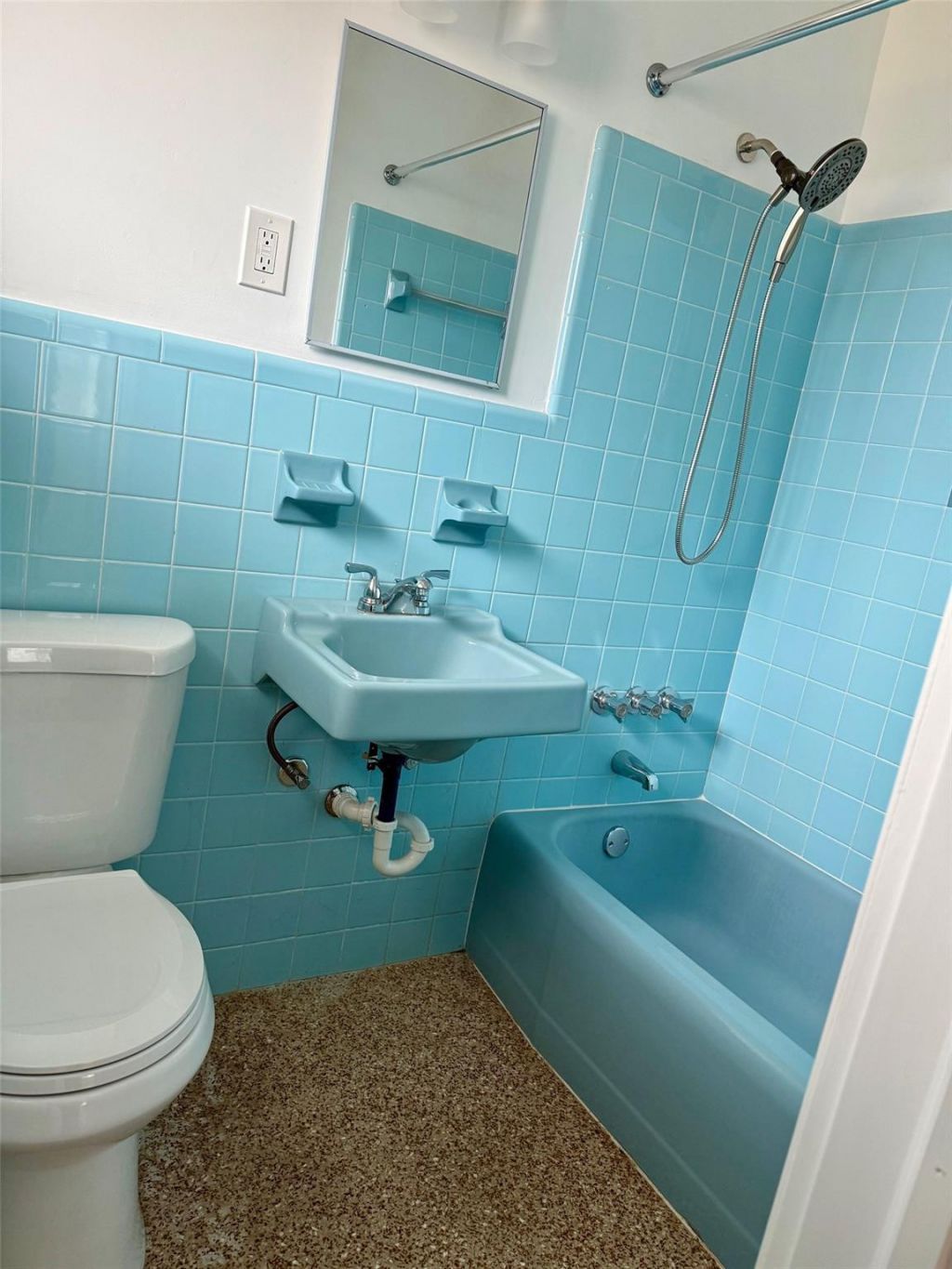 1241 NE 16th Terrace, Unit 1, Fort Lauderdale, FL 33304 Photo