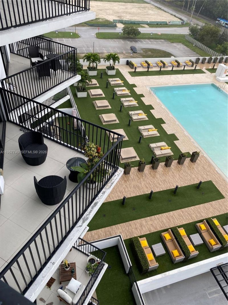 5252 NW 85th Ave , Unit 910, Doral, FL 33166 Photo