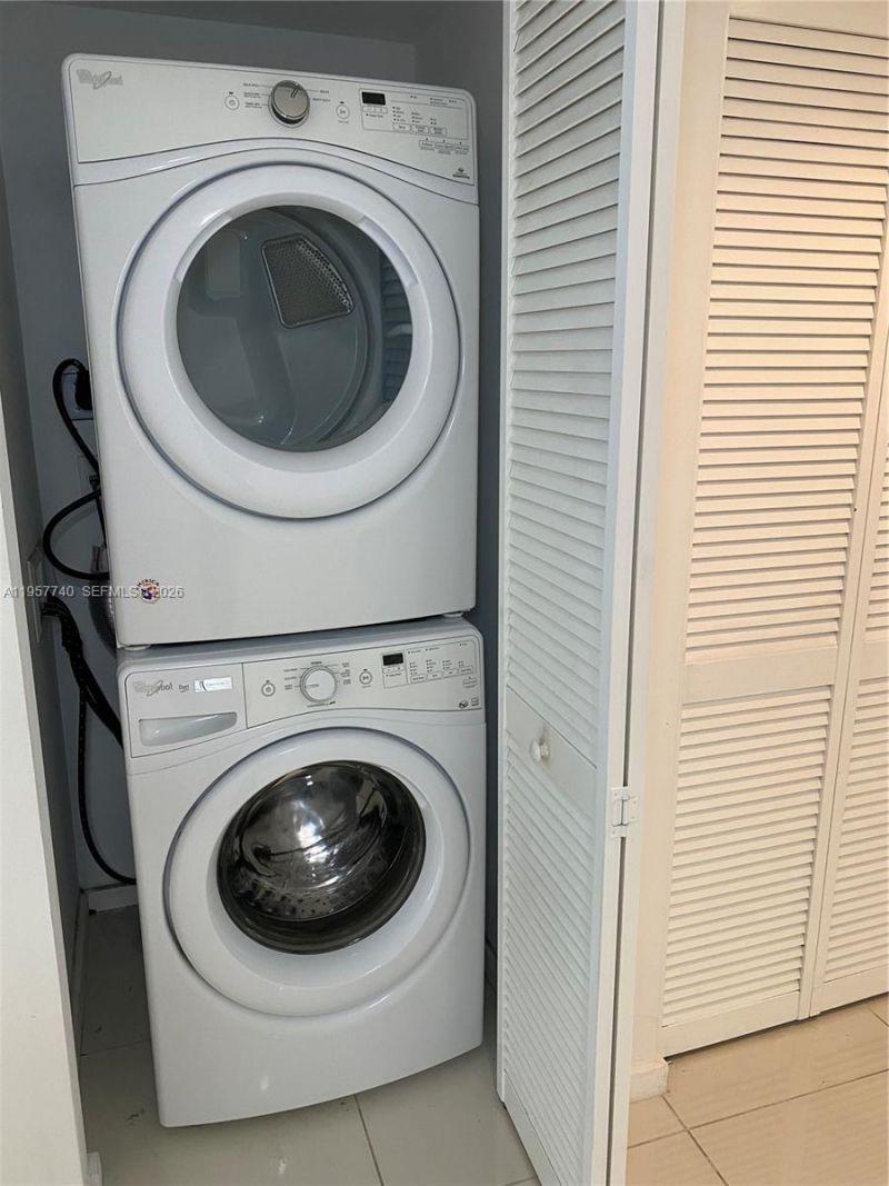 5252 NW 85th Ave , Unit 910, Doral, FL 33166 Photo