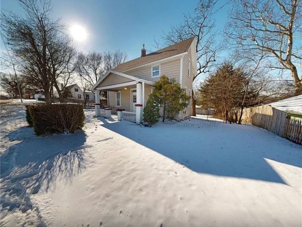 927 Main Street, Eudora, KS 66025