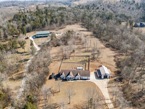 1362 Cliff Amos Rd, Spring Hill, TN 37174