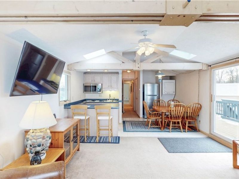 664 Pine Drive, Lake Milton, OH 44429 Photo 13