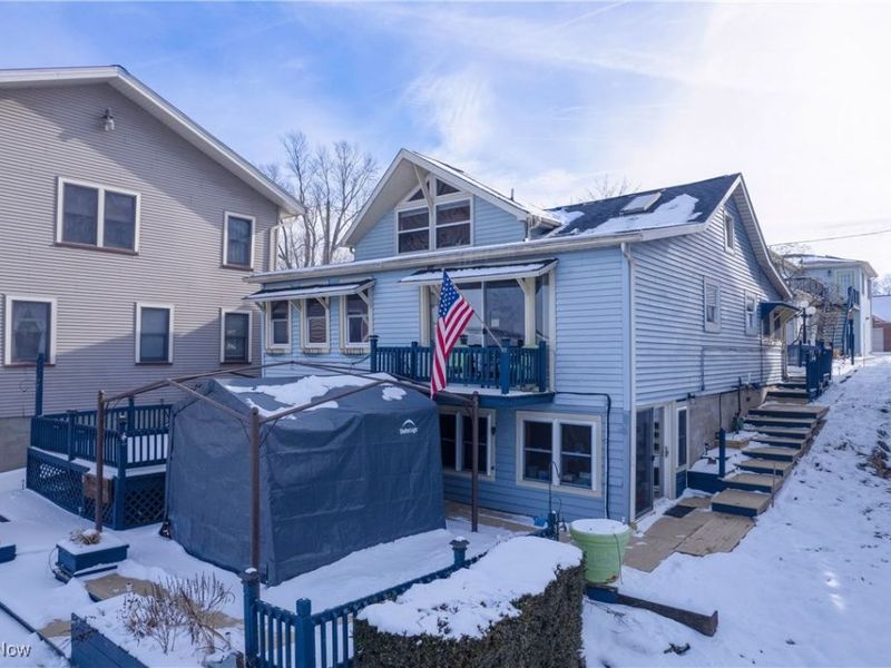 17544 Pine Court, Lake Milton, OH 44429 Photo 2