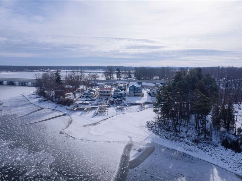 17544 Pine Court, Lake Milton, OH 44429 Photo 6