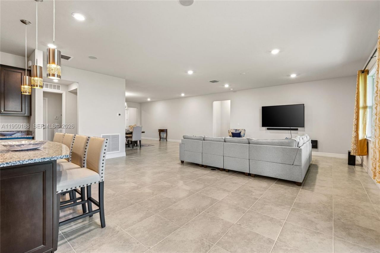 10407 SW Captiva Dr , Port Saint Lucie, FL 34987 Photo