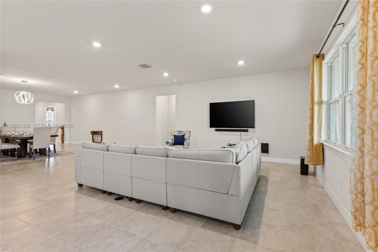 10407 SW Captiva Dr , Port Saint Lucie, FL 34987 Photo