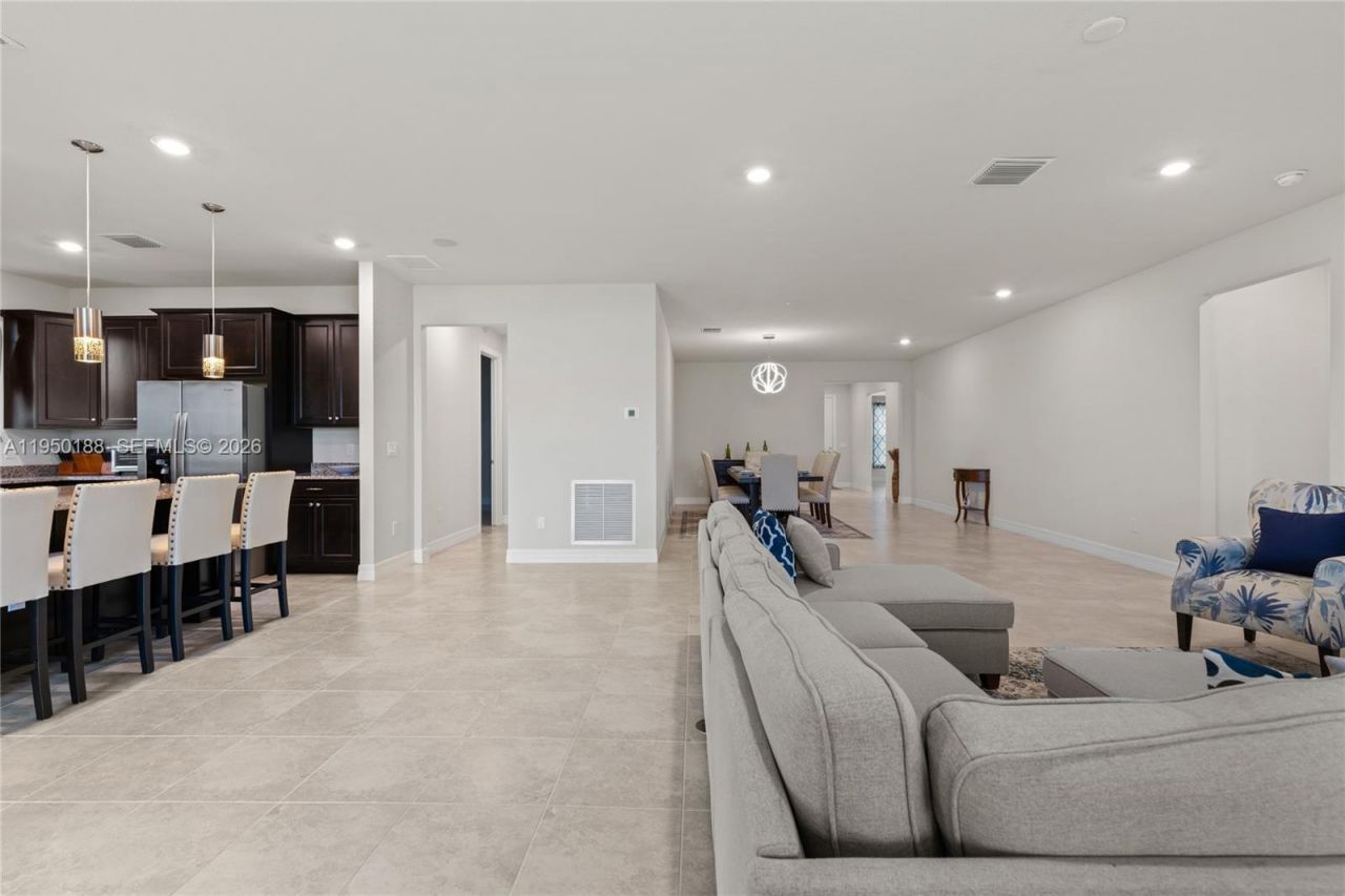 10407 SW Captiva Dr , Port Saint Lucie, FL 34987 Photo